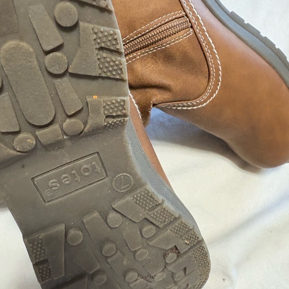 Totes Brown Boots with Strap Detail - Picture 9 of 9